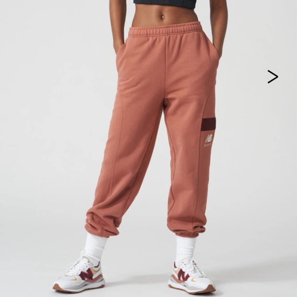 New Balance x Bandier Fleece Jogger - Picture 1 of 3